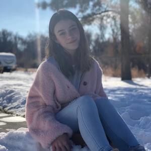 Meet your Posher, Claire